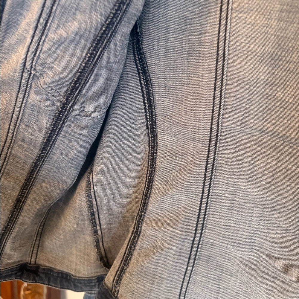 White House Black Market Blue Jean Jacket in Size L - Picture 3 of 6